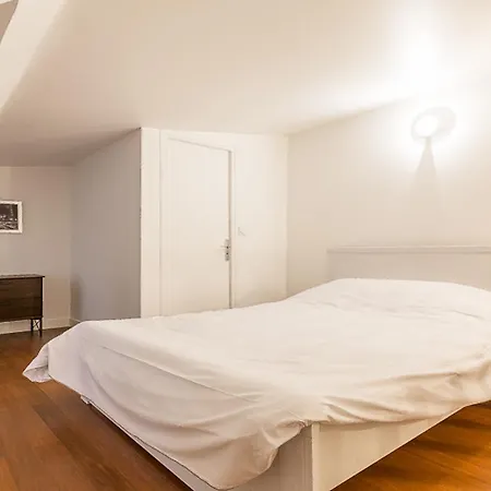Lovely House For 4 Near Eiffel Tower Dulac Апартаменты Париж