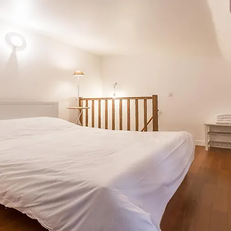 Lovely House For 4 Near Eiffel Tower Dulac