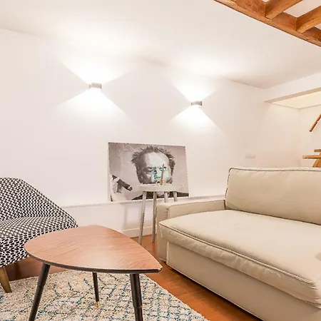 Lovely House For 4 Near Eiffel Tower Dulac * Париж